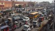 pics of traffic jam on station road