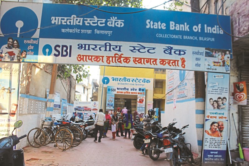 Late night frozen officer settling payment of 200 crores