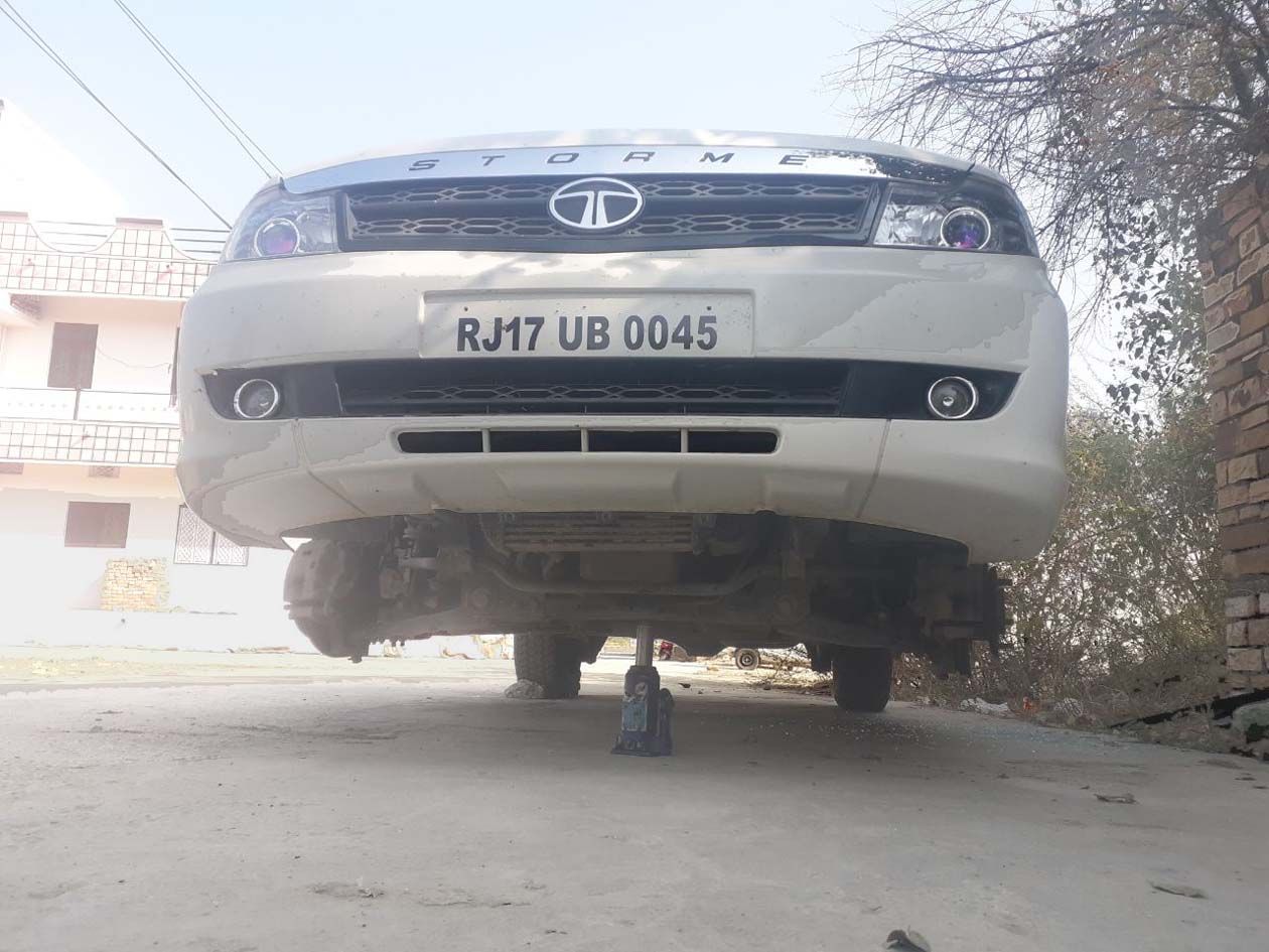 Parked on a jack, tires stolen ....