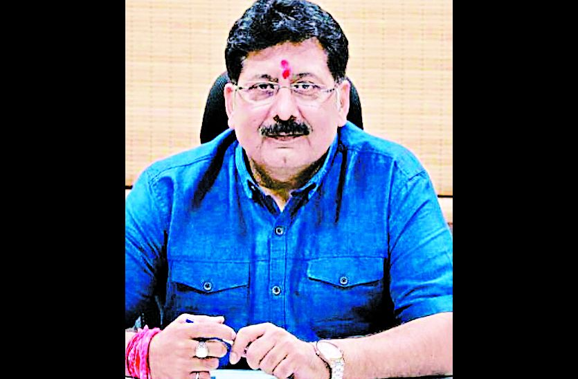 ias rajesndra bhatt