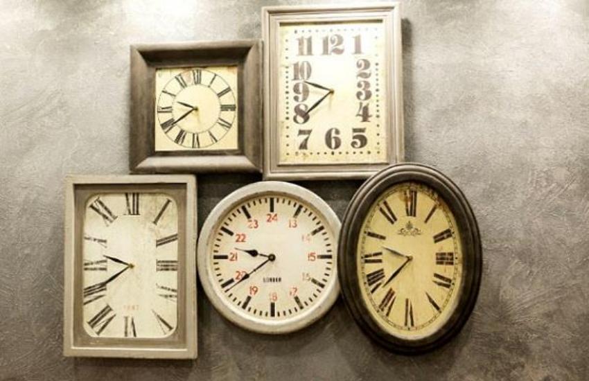 घर में गलती से भी इस दिशा में न लगाएं घड़ी, रुक सकती है तरक्की | do not keep useless clock in the home it can be unauspicious | Patrika News