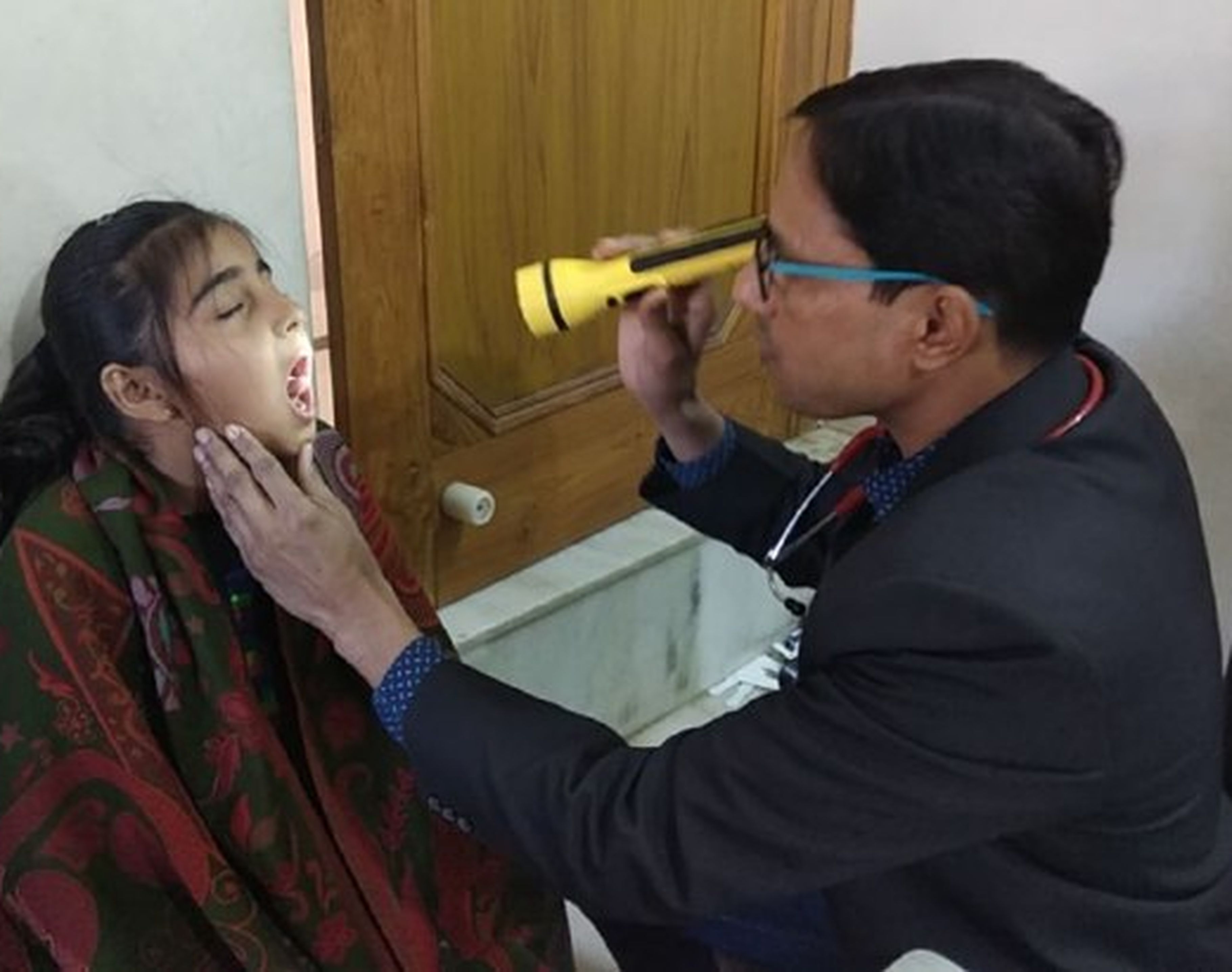 Cats falling on infants, recruitment of 15 children with pneumonia