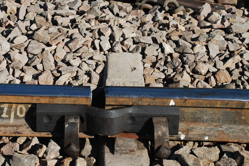 fracture in track