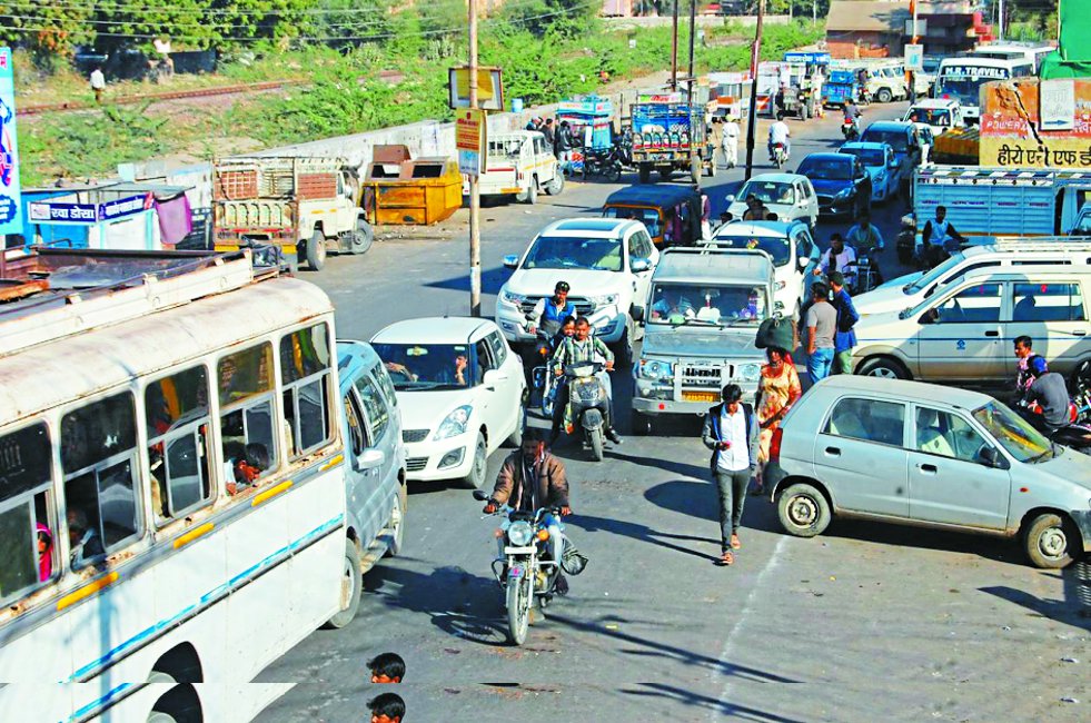 चुनाव को बीते तीन सप्ताह, वाहन मालिकों को नहीं मिली किराया राशि