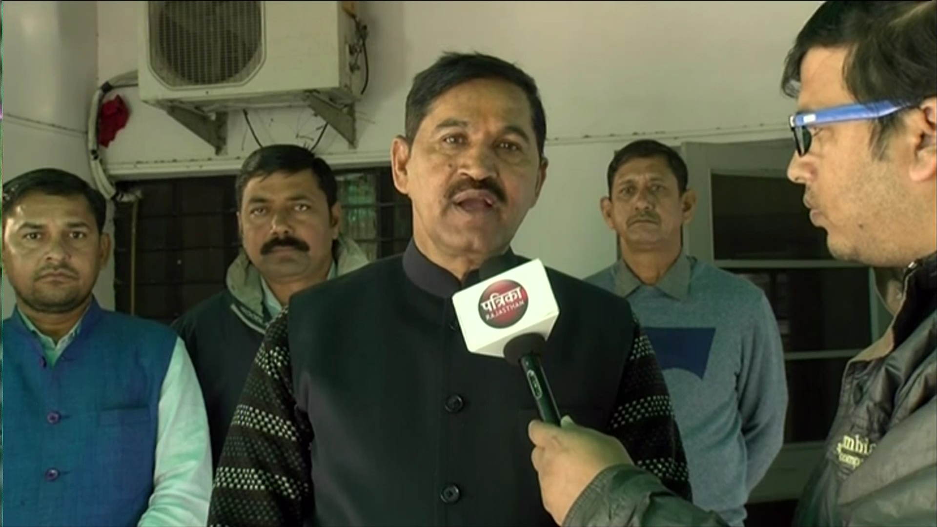 मंत्री रमेश मीणा ने की जनसुनवाई