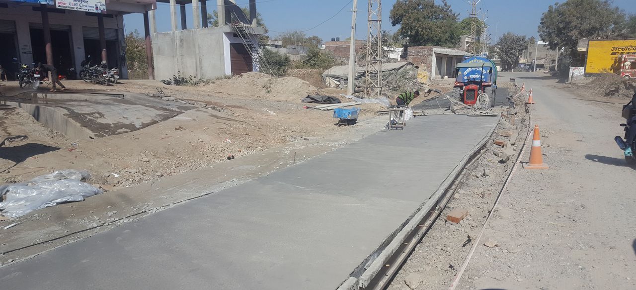How to build 18 km of roads in a month
