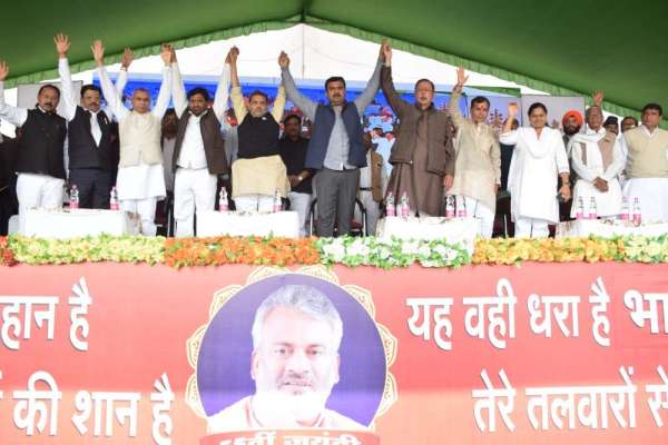 पूर्व सांसद की जयंती पर बीटीआई में हुई जन आशीर्वाद महारैली