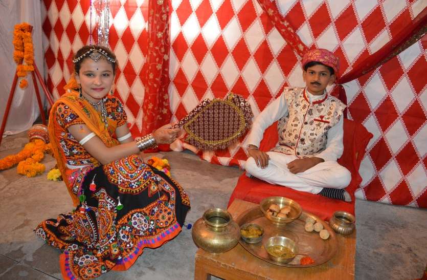 fancy dress competition damoh