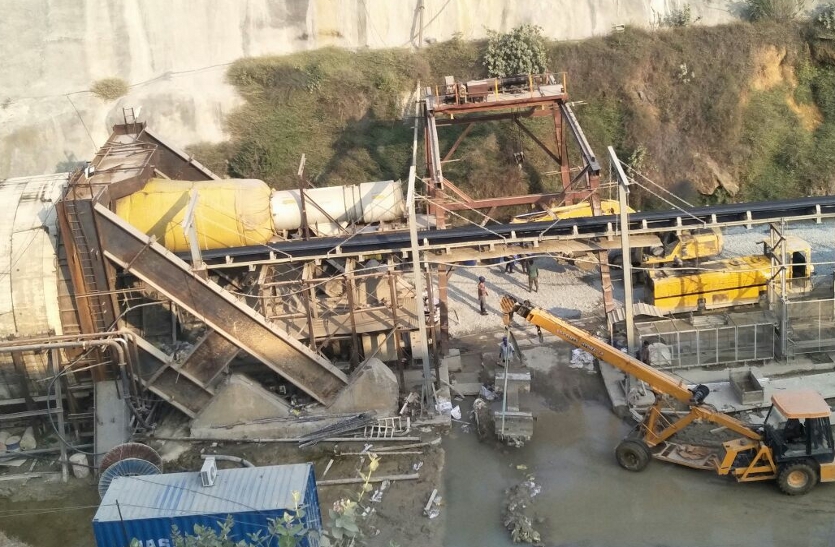 construction, it could not take water of its share from Narmada