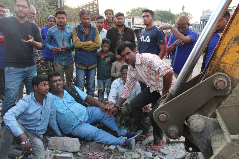 Dhobi society protested against closure of temple entrance