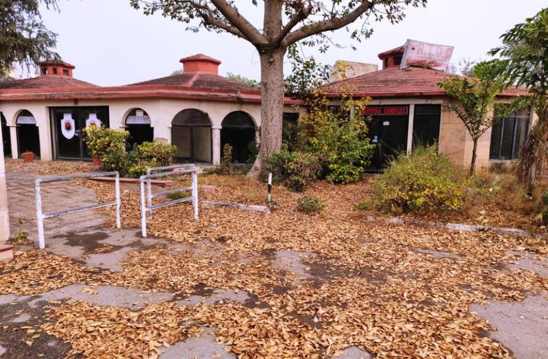 Behror Midway On Delhi Jaipur Highway Is In Bad Condition