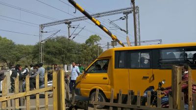 Railway Gate repairing work at jaipur