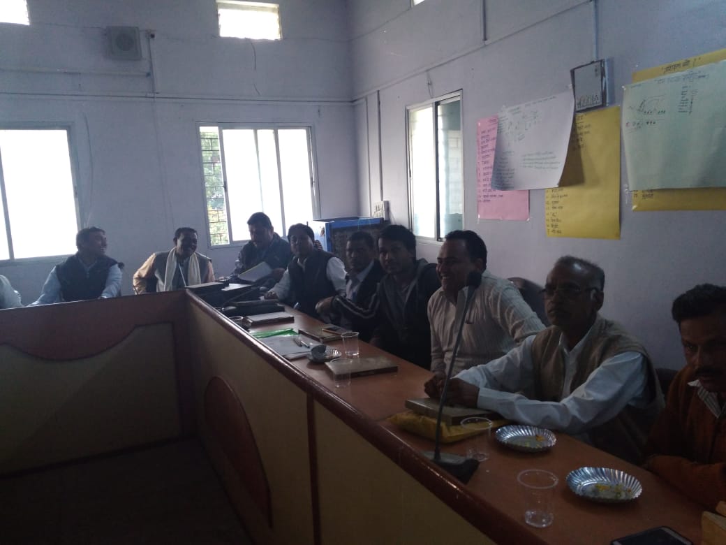 Meeting in Janpad Panchayat, ceo, kesla, Proposal to stop payment of uniform stitching, kesla, nulm kesla, itarsi
