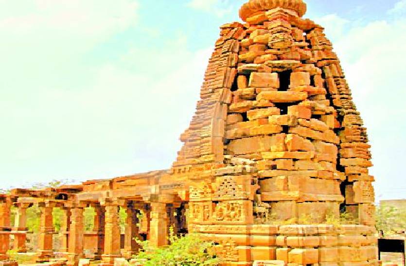 The ancient Shiva Temple of Lamba is on the verge of falling