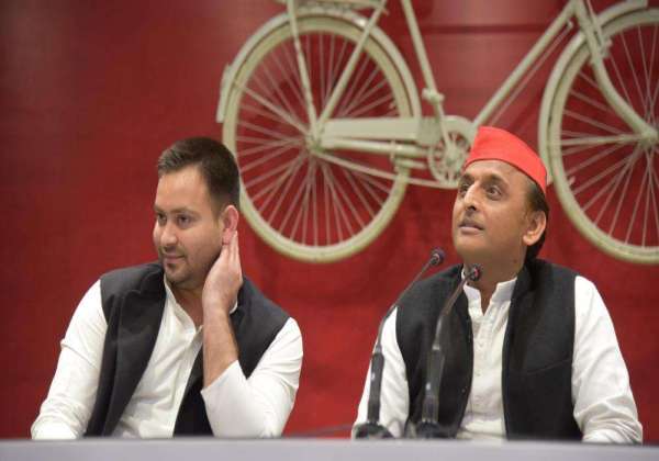 Akhilesh Yadav and tejashwi Yadav 