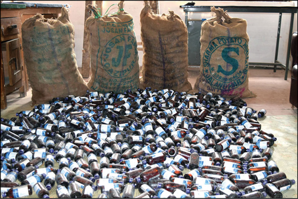 405 cc syrup seized in satna police