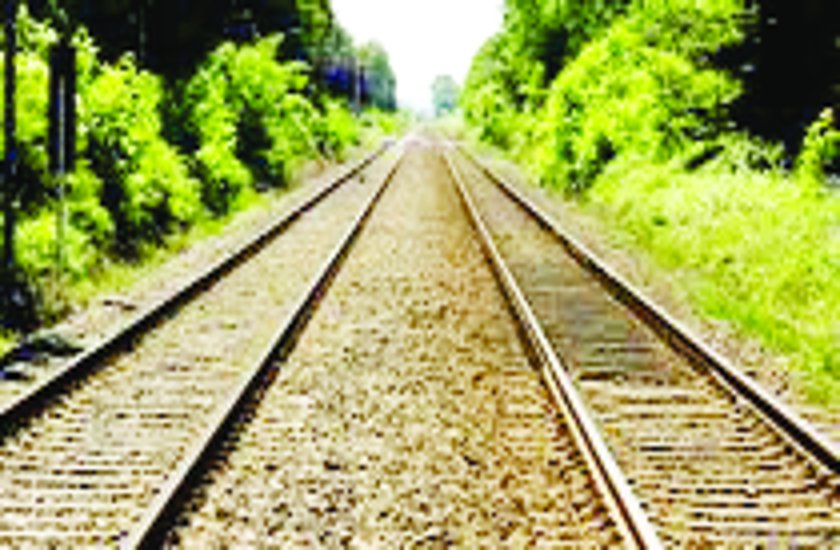 Howrah and Bandra Terminus trains coming late