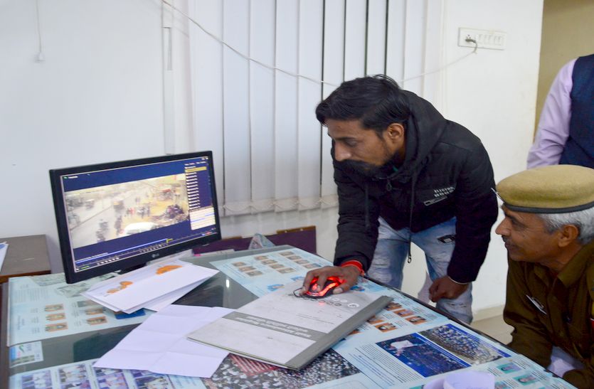 पिपराली रोड पर घायल हुए छात्र अजय को केवल एक ही गोली लगी थी। जो कि, उसके पेट को चीरती हुई सीने के पास से बाहर पार हो गई थी।