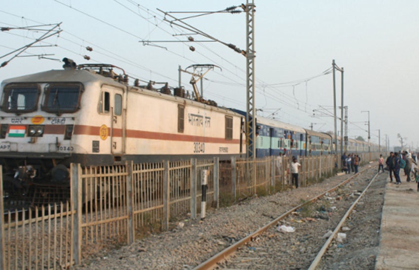 Lucknow Jhansi Intercity Express Train 11110 Cancelled