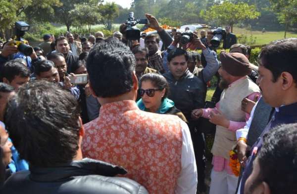 Ministar govind rajpoot se naraj yashodhara rajey Scandia