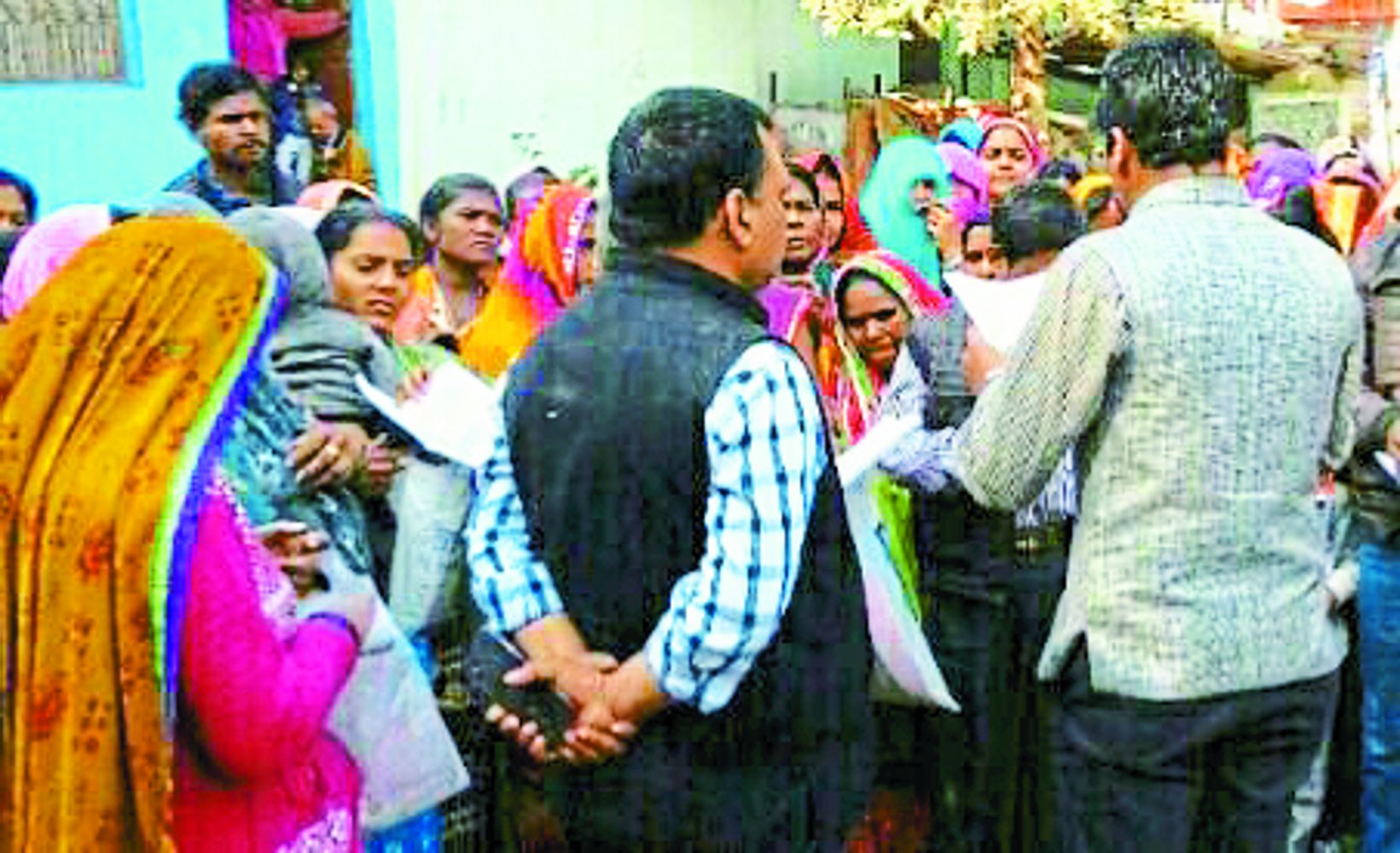 Electricity bill gets more, angry villagers reach officials