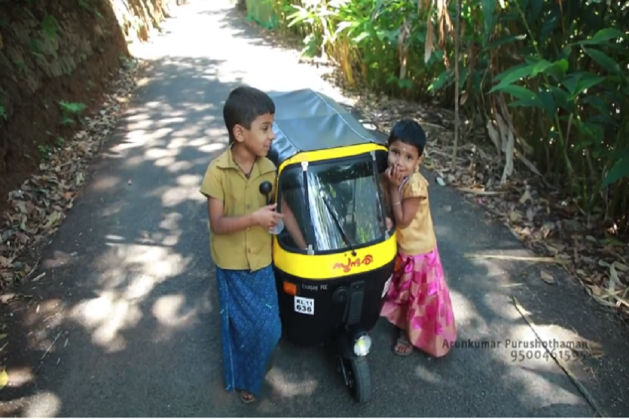 man makes a mini auto rickshaw for his kid in Kerala
