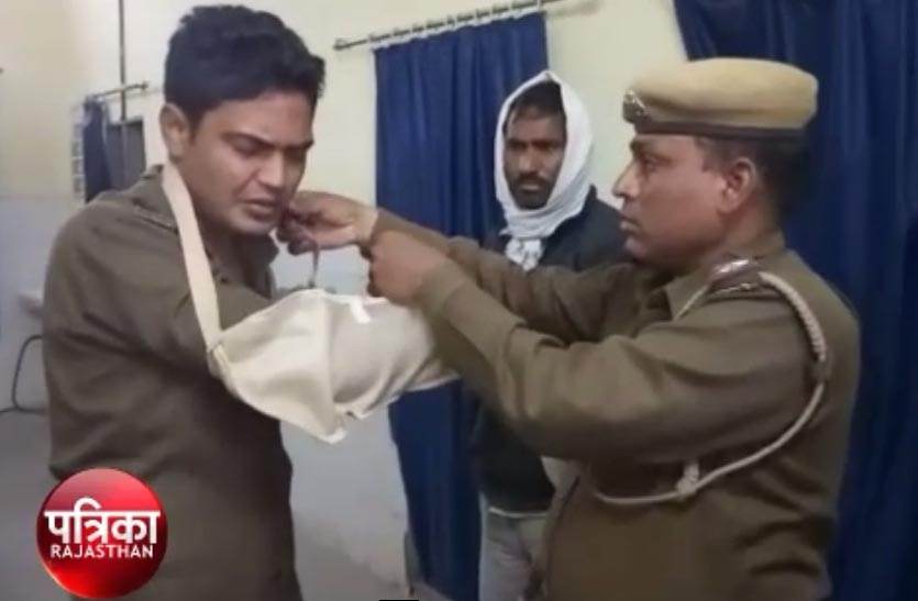 video: स्टेरिंग फेल होन से पुलिसकर्मियों की जीप पलटी, इतने जनों को आई गंभीर चोटें