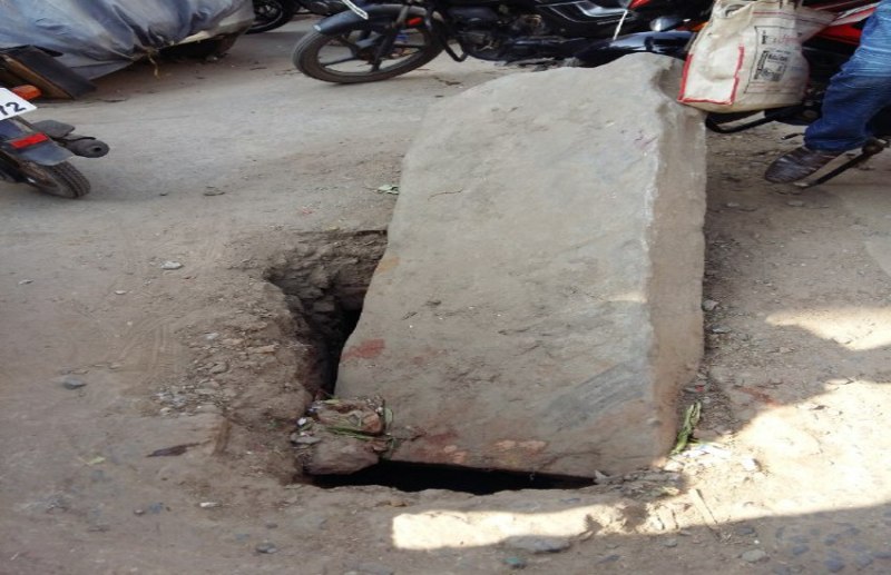 Bank, jam, drain, encroachment, traffic, police citizen, RTO