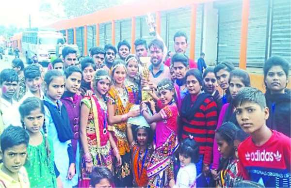 National flag hoisted cultural presentations Gunga Vande Mataram