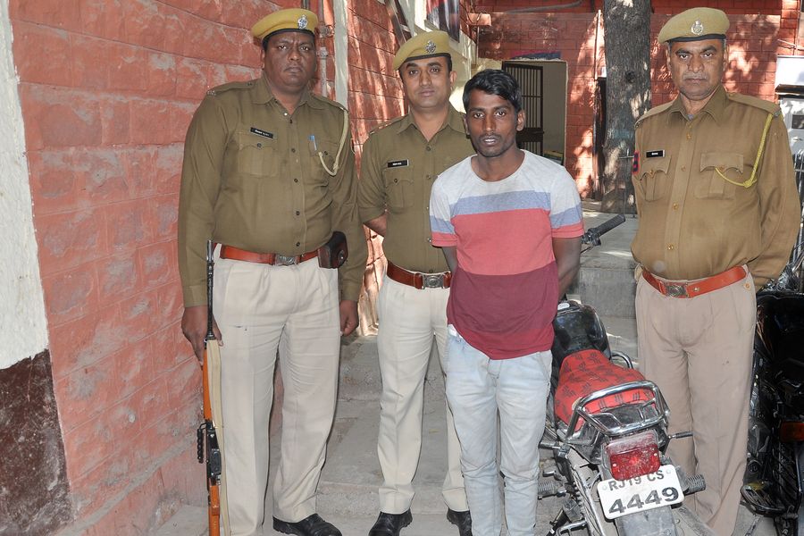 Vehicle thief from one parking park was parked in the other