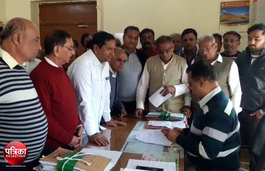 Video : गुजरात के गिरनार पर्वत क्षेत्र में वंदन के लिए निकले मुनि लापता, तलाश के लिए जैन समाज ने राष्ट्रपति से लगाई गुहार