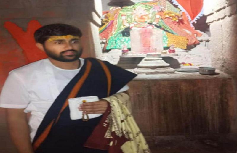 Dwarkadhish temple in Dwarka