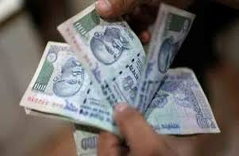 22 lakh embezzlement in bill deposit money