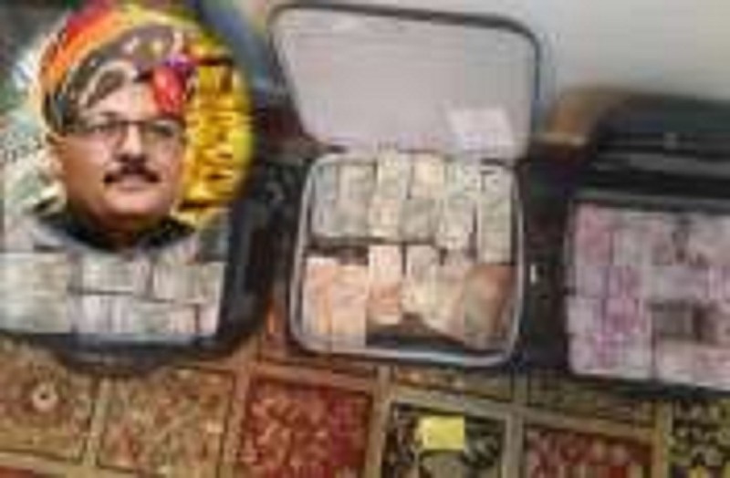 narcotics additional commissioner arrested one lakh rupees bribery acb