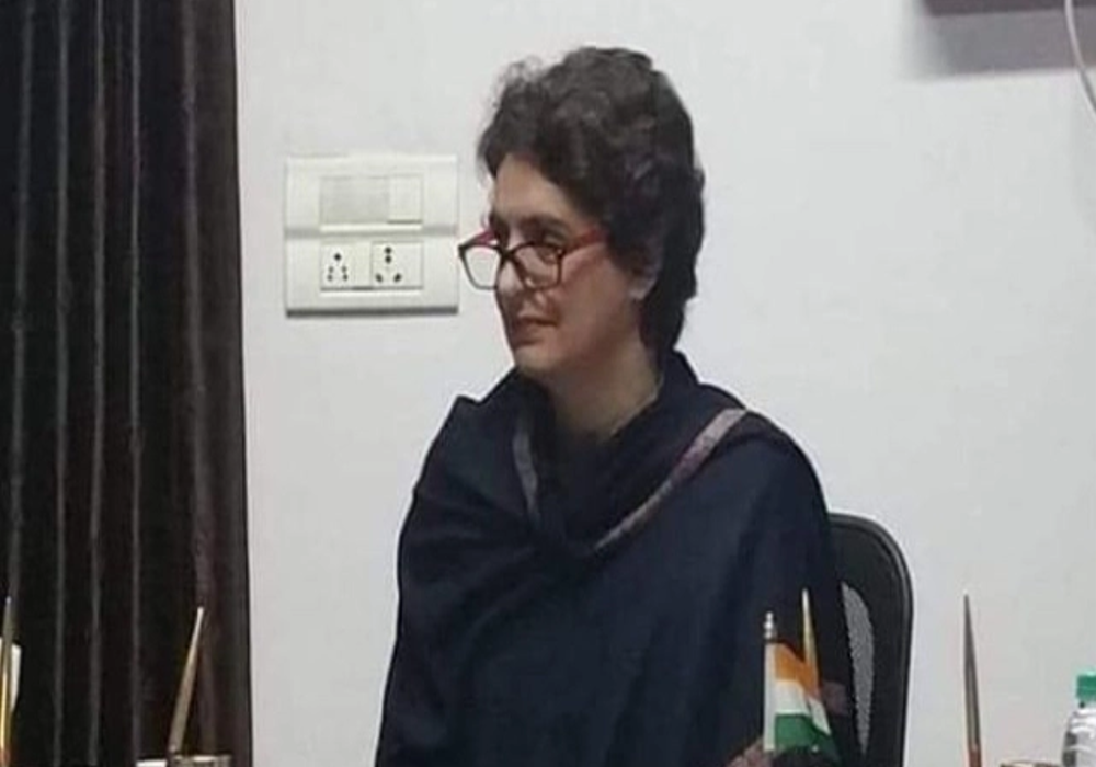 priyanka gandhi whatsapp number and social media planning with up cong