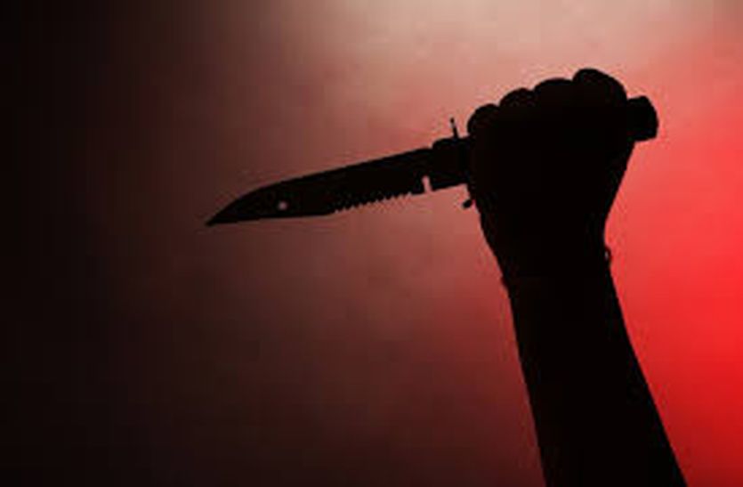 A man with a knife attack in a mutual rage