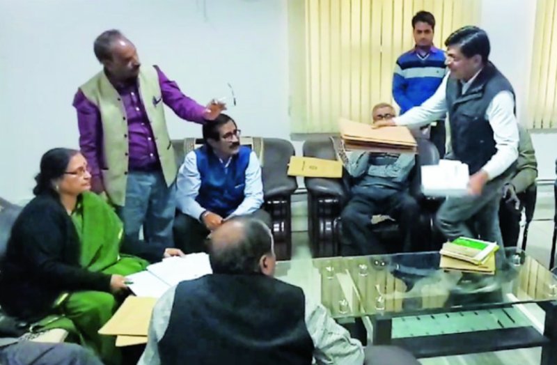 Conflicts between professor and vice chancellor