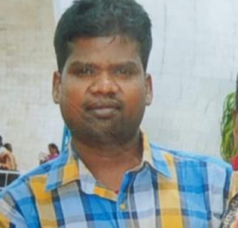 He left hundreds in tears, Pulwama CRPF attack