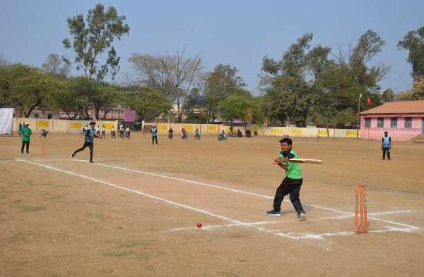 Cricket match damoh 2019