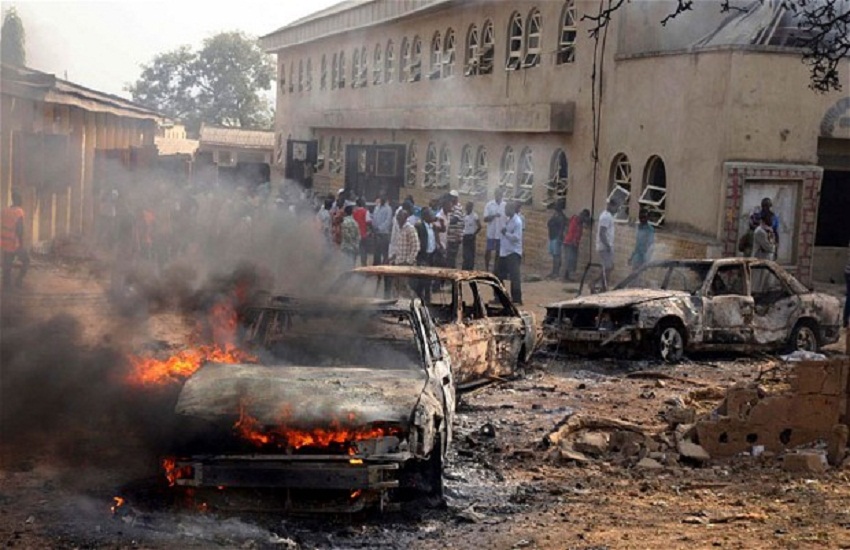 नाइजीरिया में बंदूकधारियों ने 66 लोगों की ली जान, देखें VIDEO