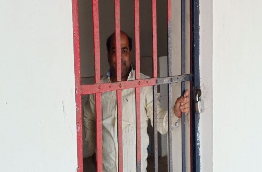 Sp leader jawed khan arrested
