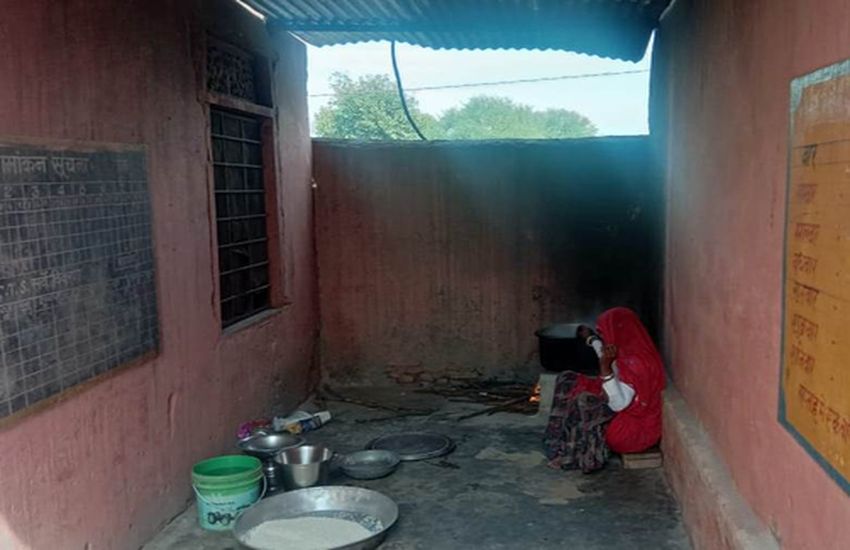 State High School, Bas Guadlia Lack of building disrupts teaching syst