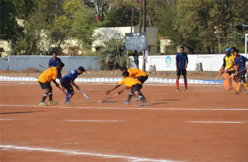 Four teams, including Hyderabad in the semi-finals in the hockey tournament