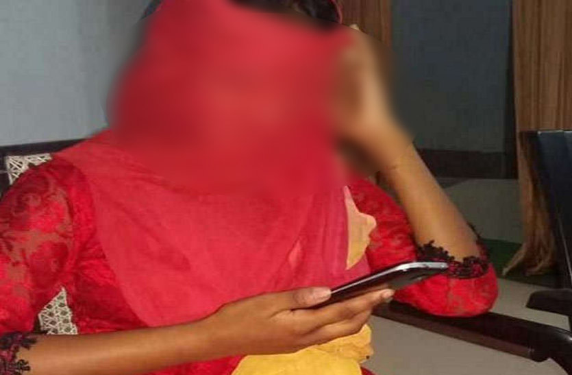 married woman neighbour try to rape