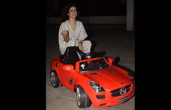 Sanya Malhotra 27th birthday celebration latest photos