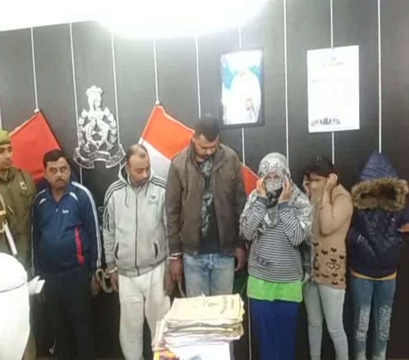 Police reveal sex racket, six arrested including three girl