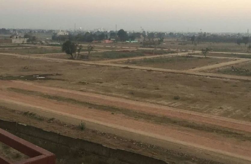 Landmasters earn millions of crores
