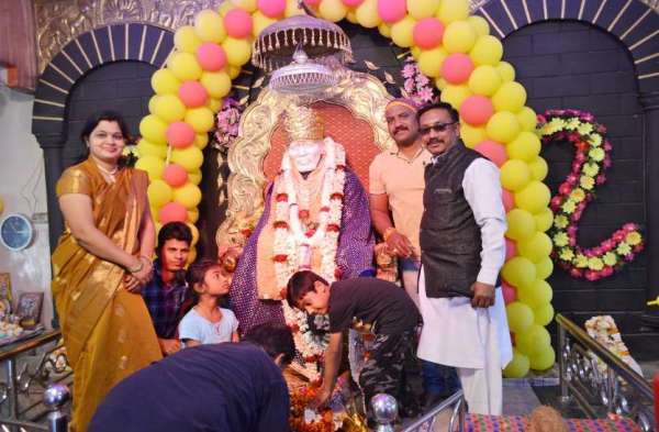 Organizing Bhandara in Sai Baba Temple katni