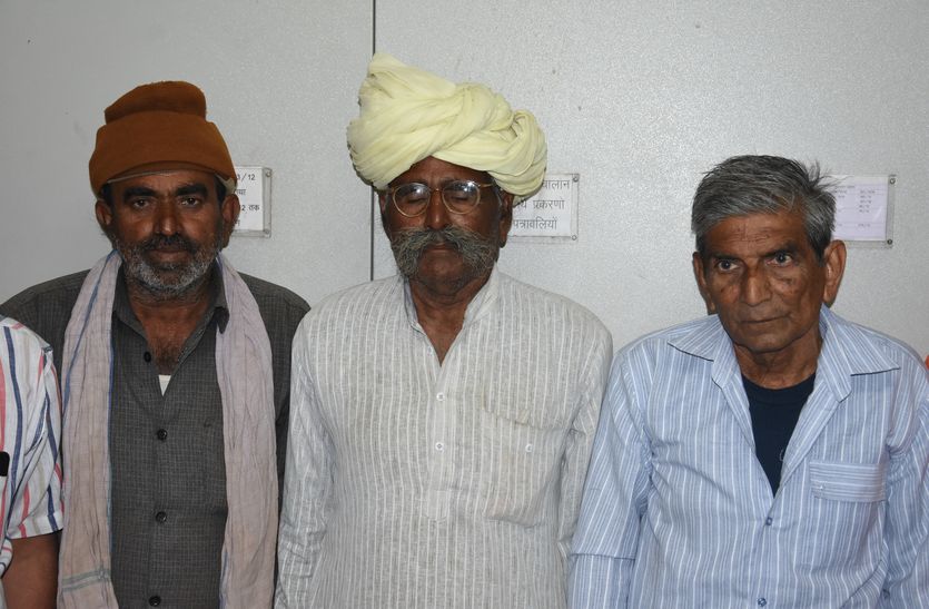 Three arrested including then Sarpanch and Ward Punch