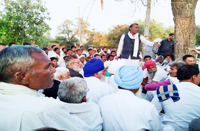 forty village panchayat organise in dabra